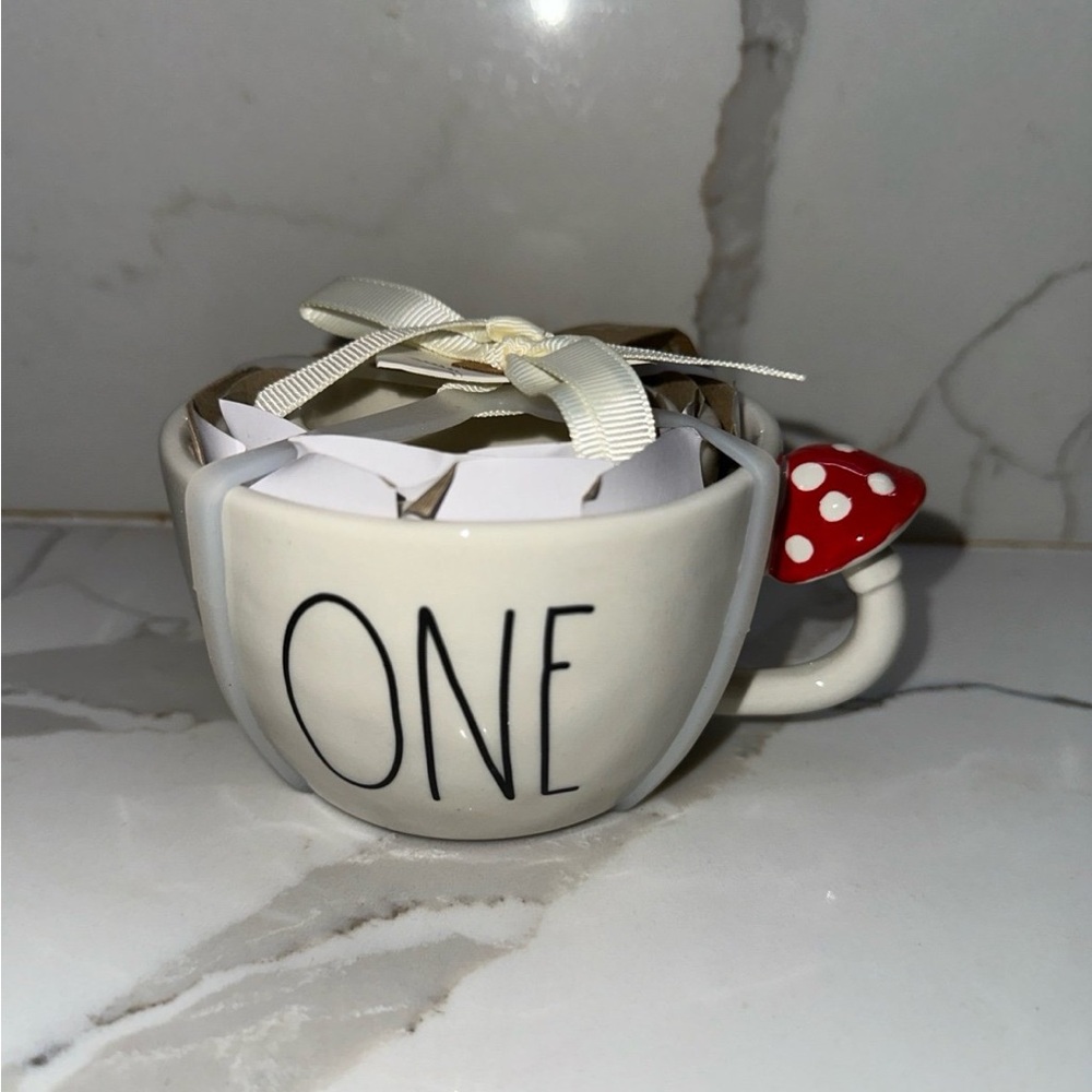 Rae Dunn Mushroom Measuring Cups